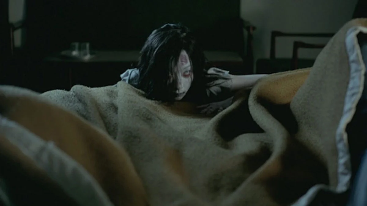 Ảnh ma kinh dị ám ảnh (2)