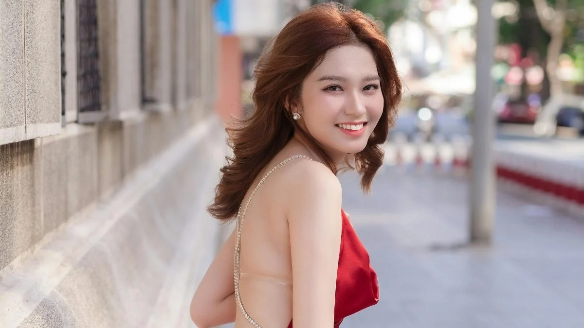 ảnh cô gái xinh đẹp ngầu lạnh lùng