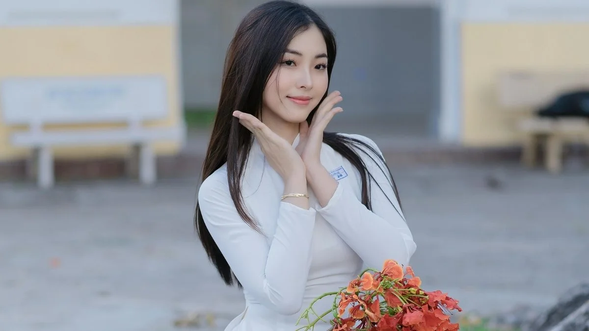 Ảnh cô gái xinh đẹp dễ thương nhỏ bé