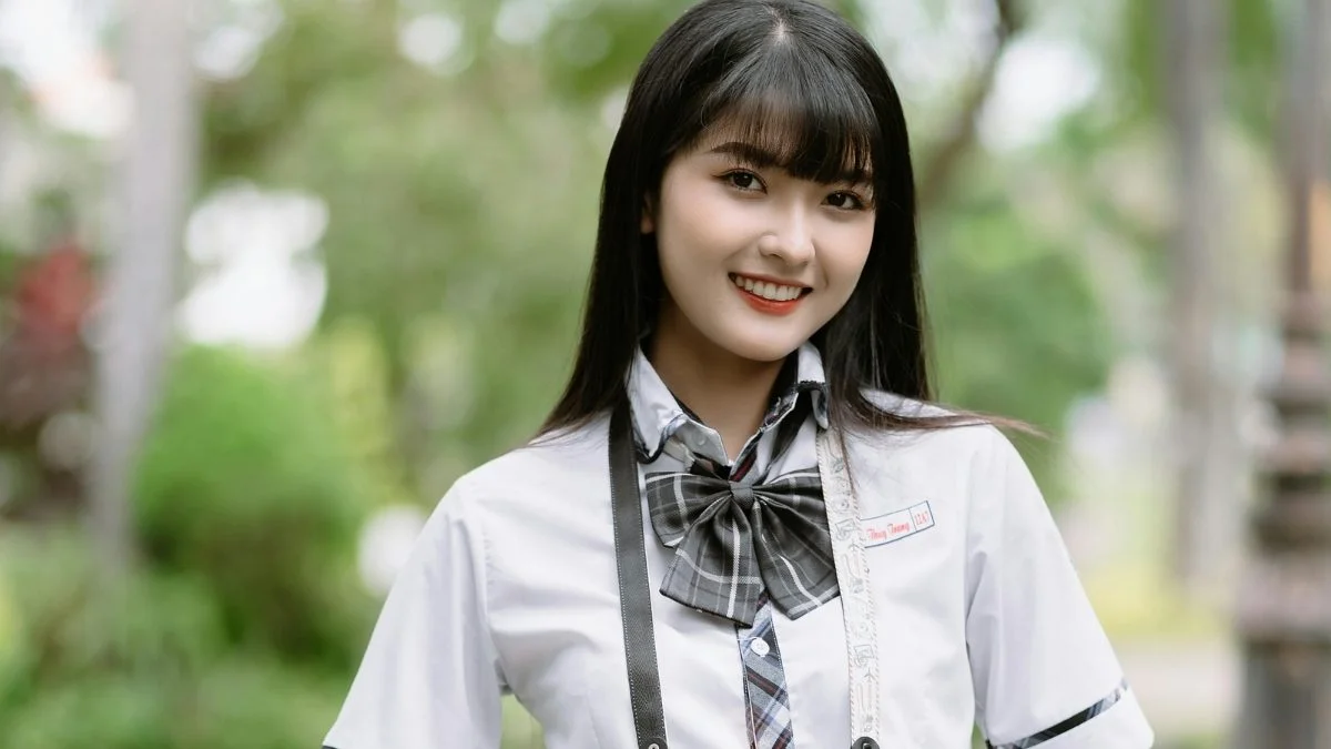 Ảnh cô gái học sinh xinh đẹp thuần khiết